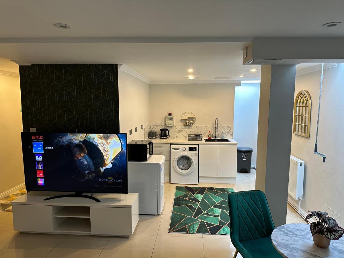 Luxury Studio Apartment Harrow on the Hill Exterior foto